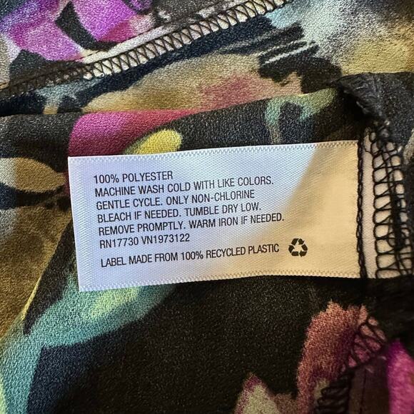 NWT Ava & Viv Black Floral Blouse 3X - Picture 8 of 8